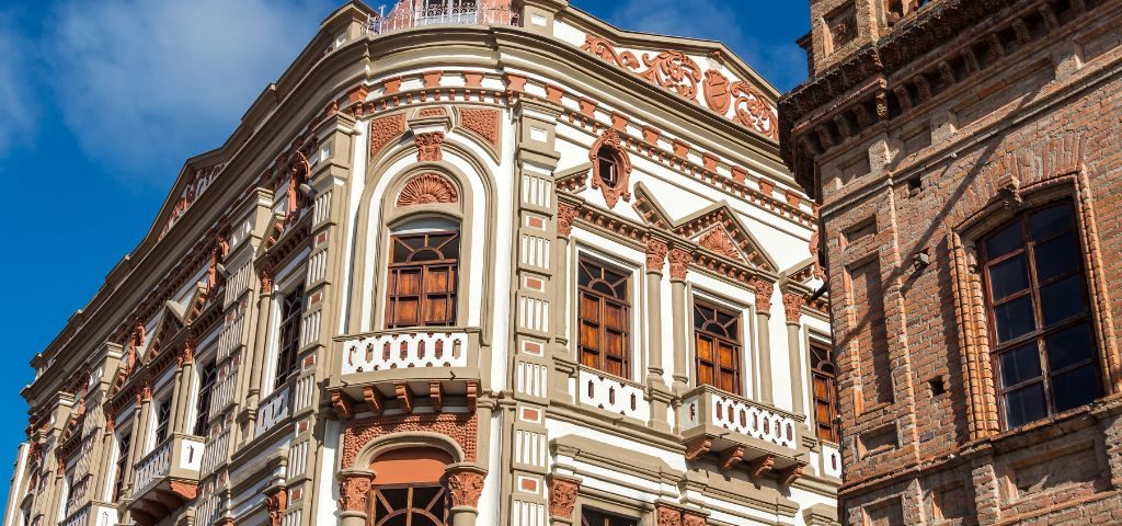 Aislamiento en edificios históricos: Desafíos y soluciones