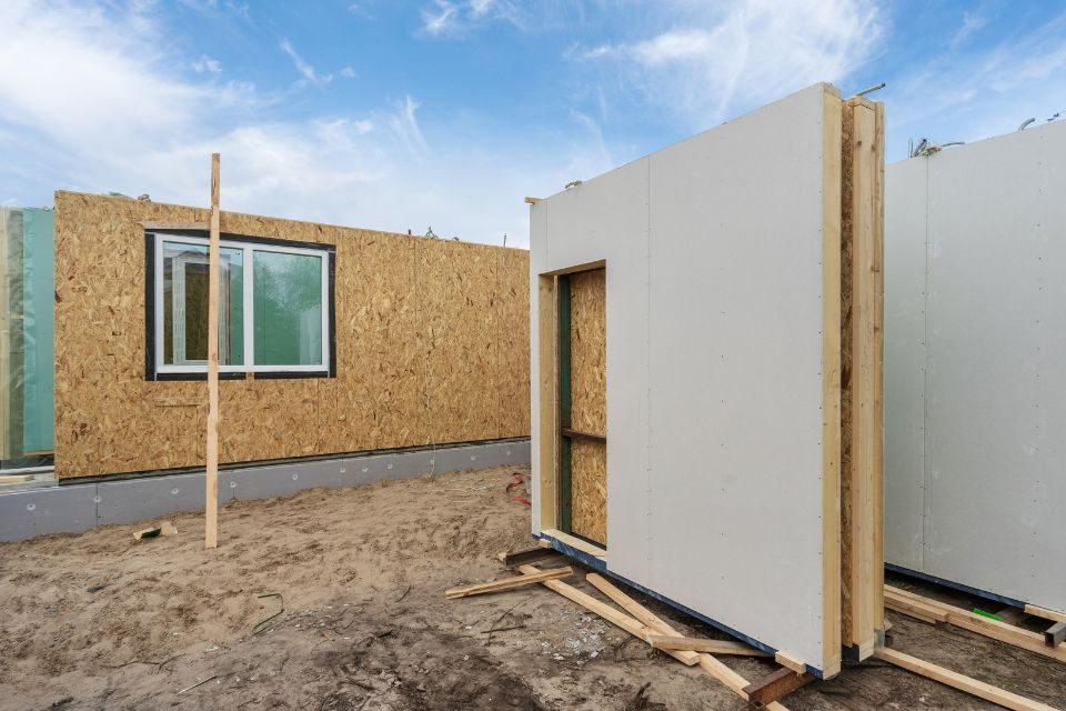 La importancia del aislamiento en la construcción modular: Una alternativa para viviendas sostenibles y eficientes