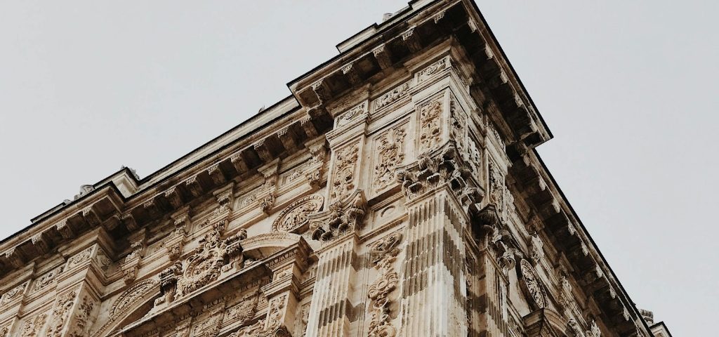 Un edificio histórico con necesidad de aislamiento.