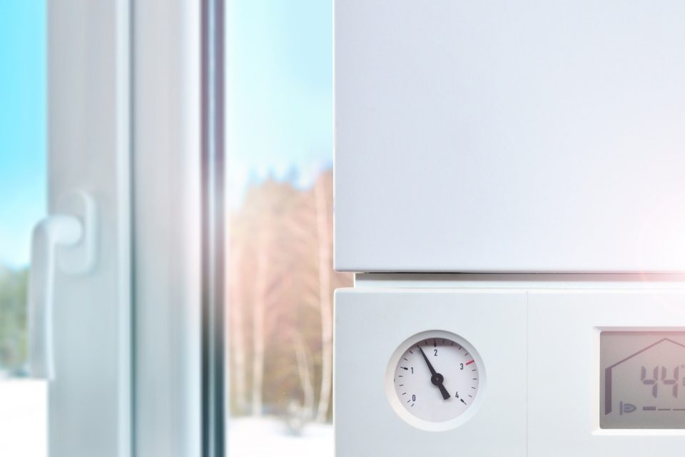 Una caldera en un hogar con baja eficiencia térmica.